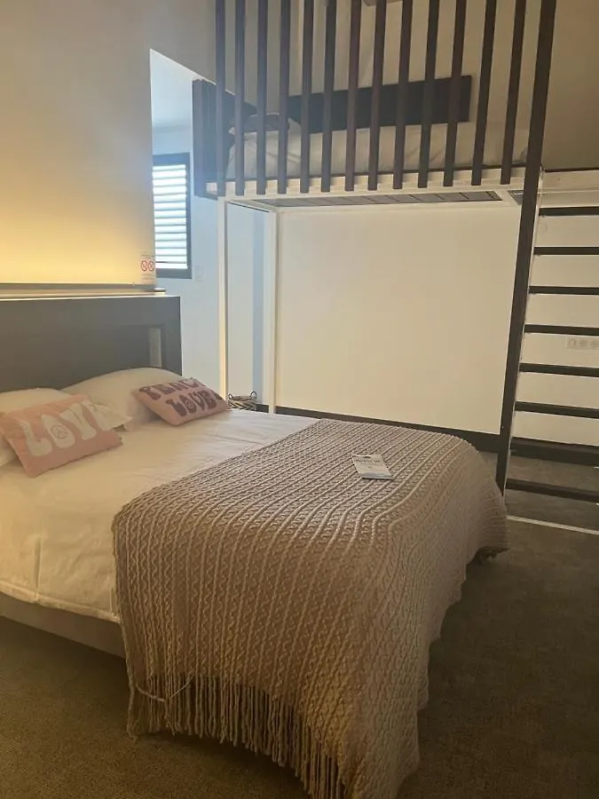 Le B Complexe Hotel Lozanne Frankrijk