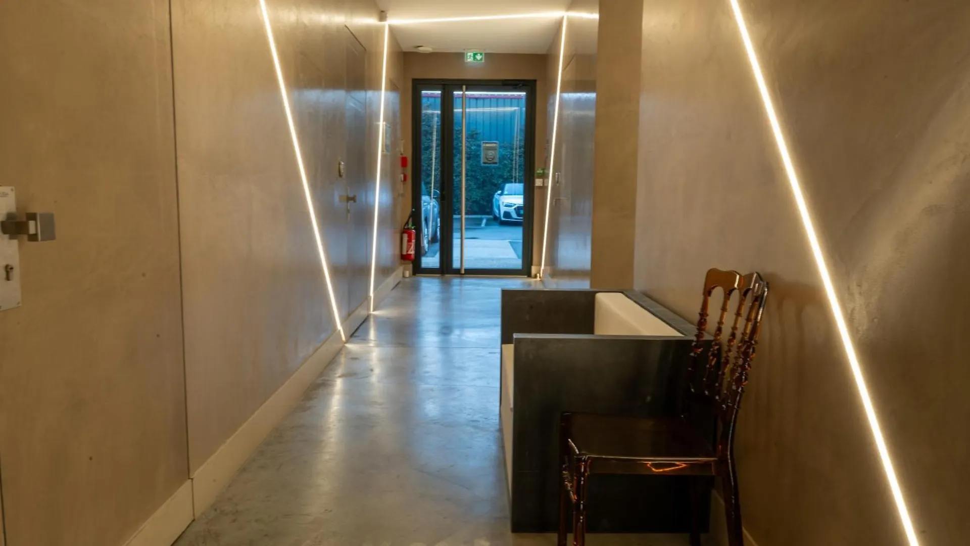 Le B Complexe Hotel Lozanne 0*,  Frankrijk