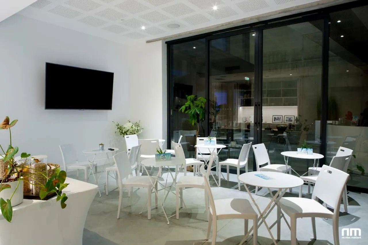 Le B Complexe Hotel Lozanne 0*,  Frankrijk