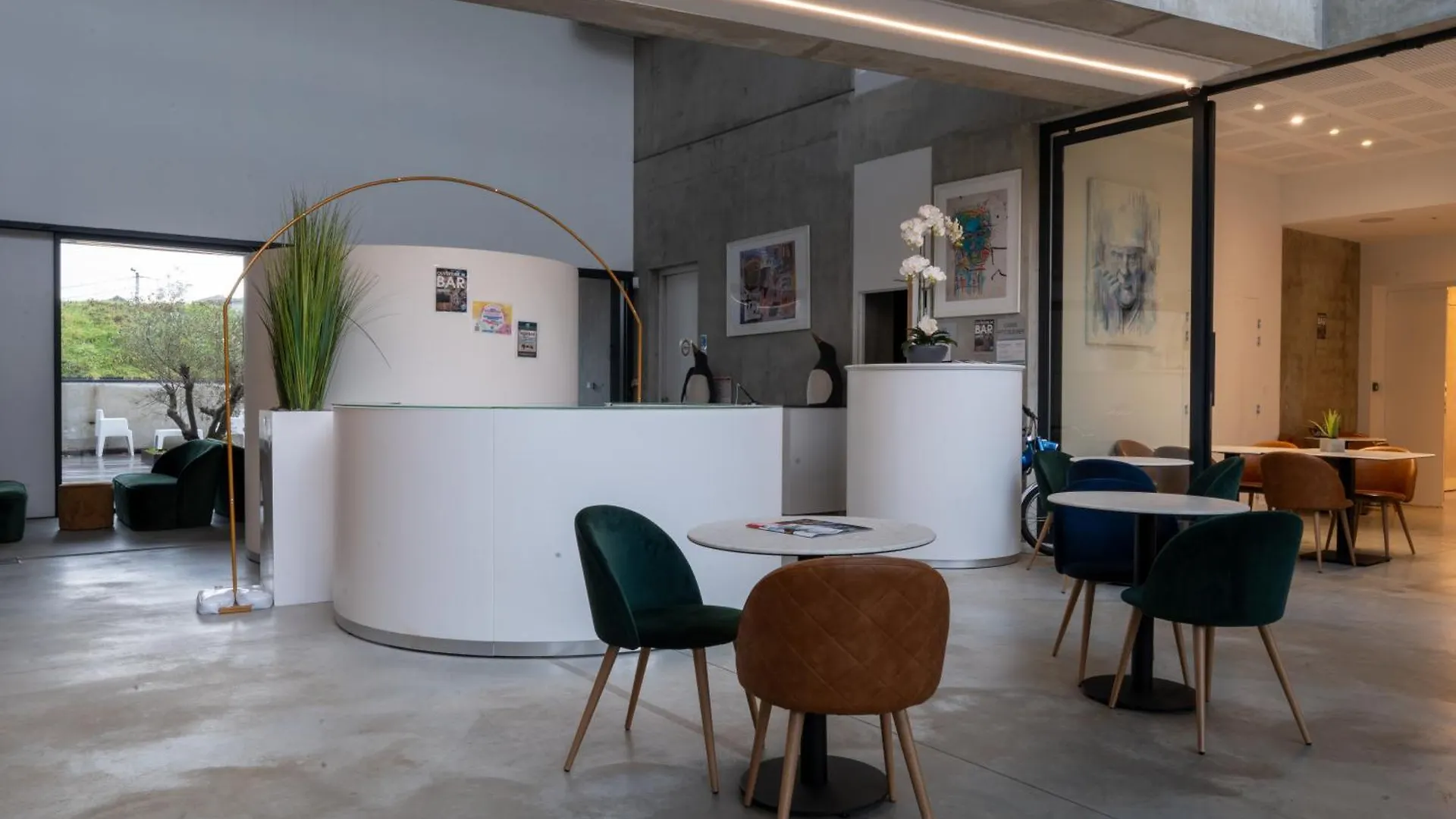 Le B Complexe Hôtel Lozanne