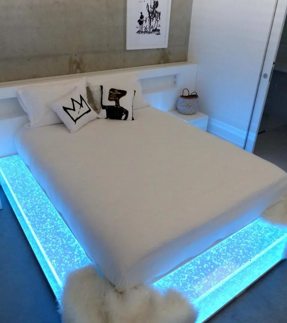 Le B Complexe Hotel Lozanne 0*,  France